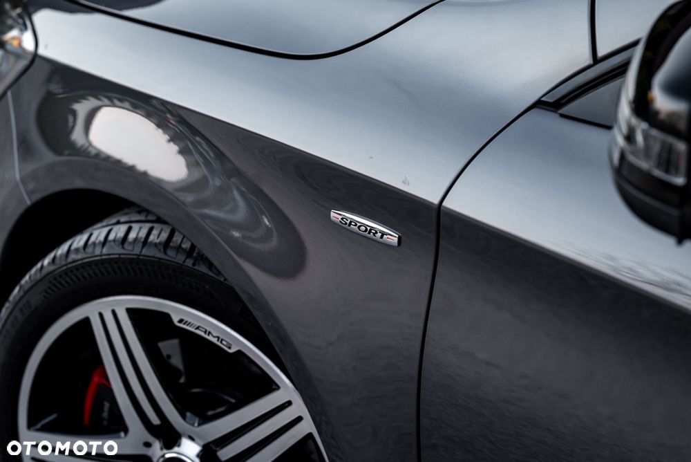 Mercedes-Benz CLA 250 4Matic 7G-DCT Sport - 11