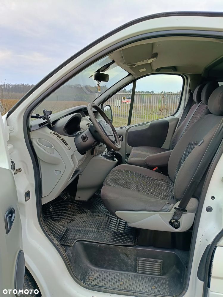 Renault Trafic - 8