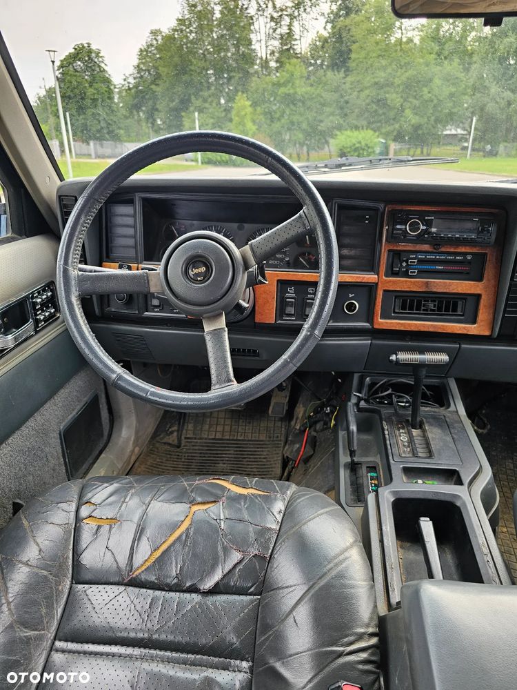 Jeep Cherokee 4.0 Limited - 12