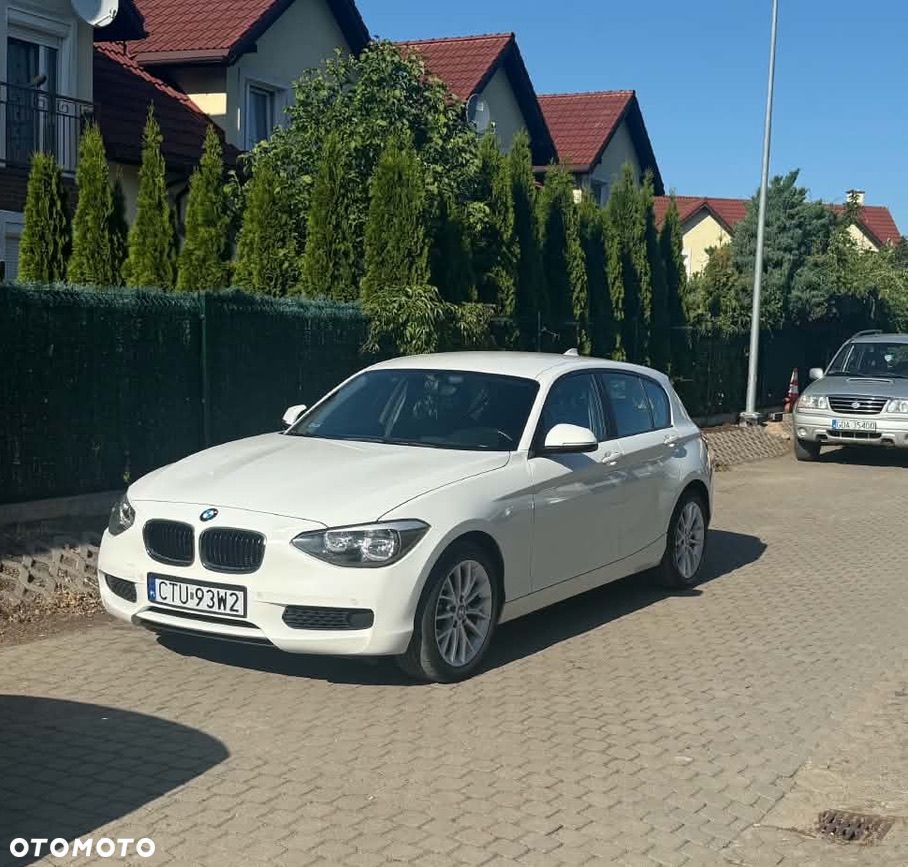 BMW Seria 1 116i - 1