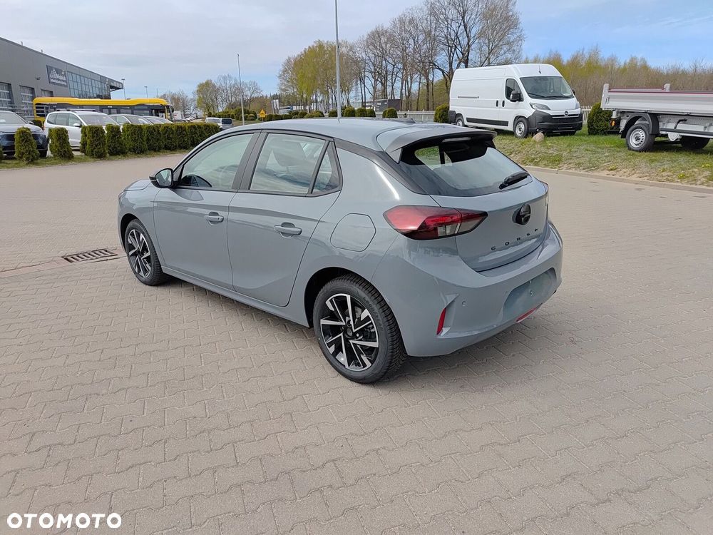 Opel Corsa - 4