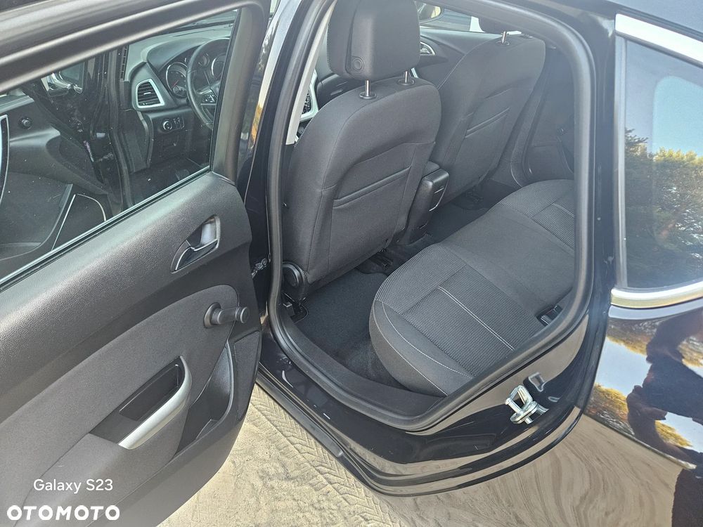 Opel Astra 1.4 Turbo Edition - 12