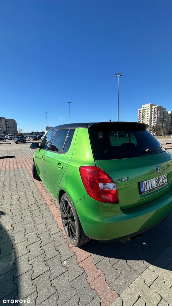 Skoda Fabia 1.4 TSI DSG RS - 17