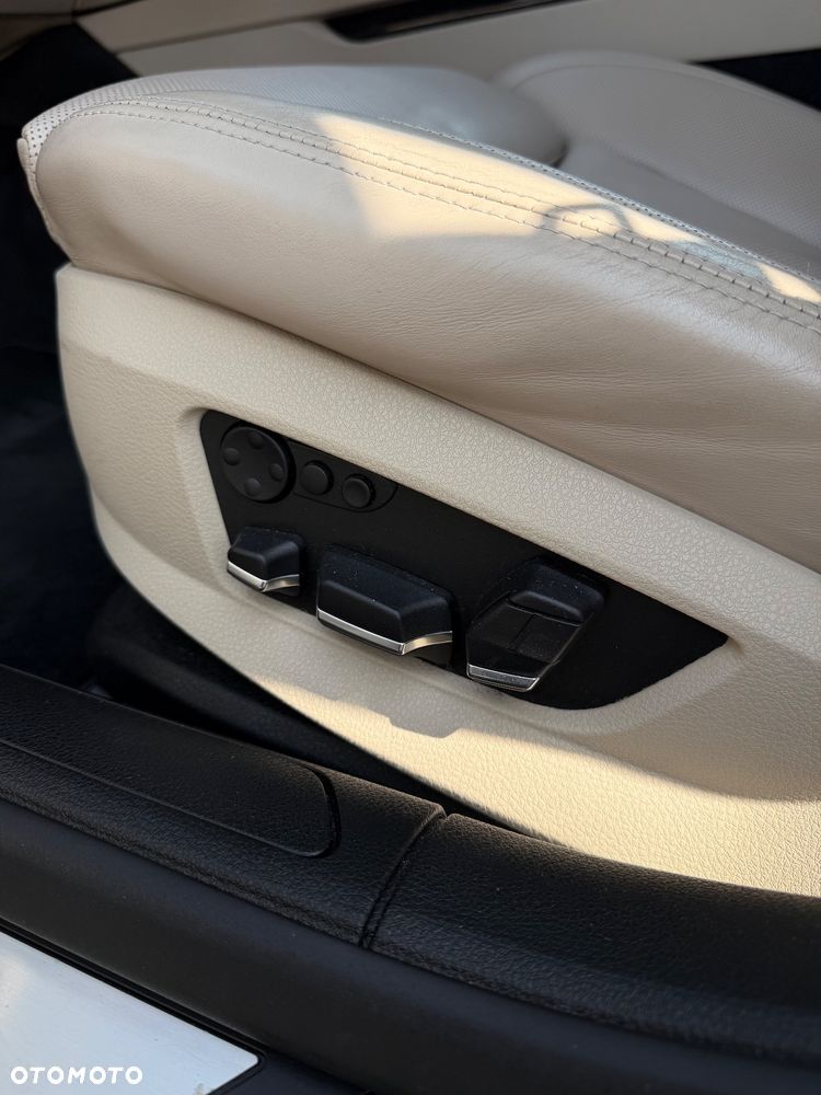 BMW Seria 7 740d xDrive - 16