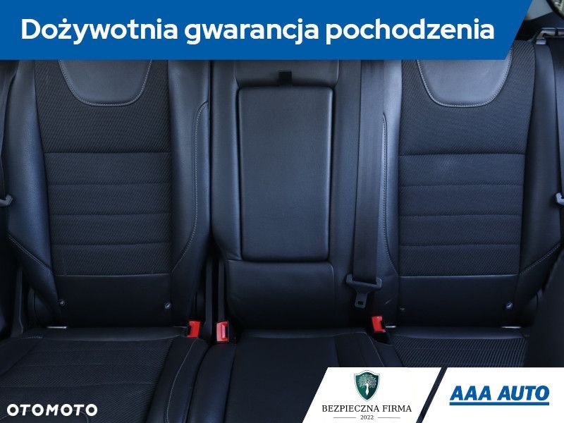 Ford Kuga - 12