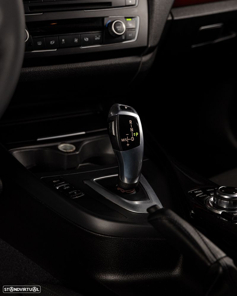 BMW 120 d Sport-Aut. Sport Line - 10