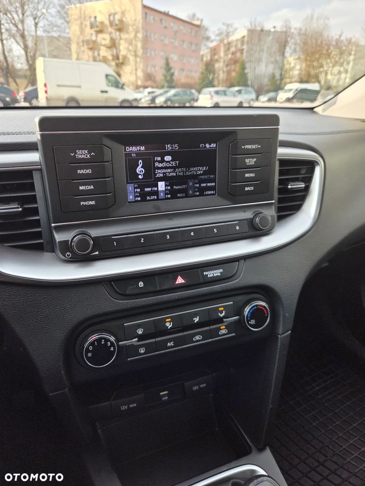 Kia Ceed 1.0 T-GDI S - 12