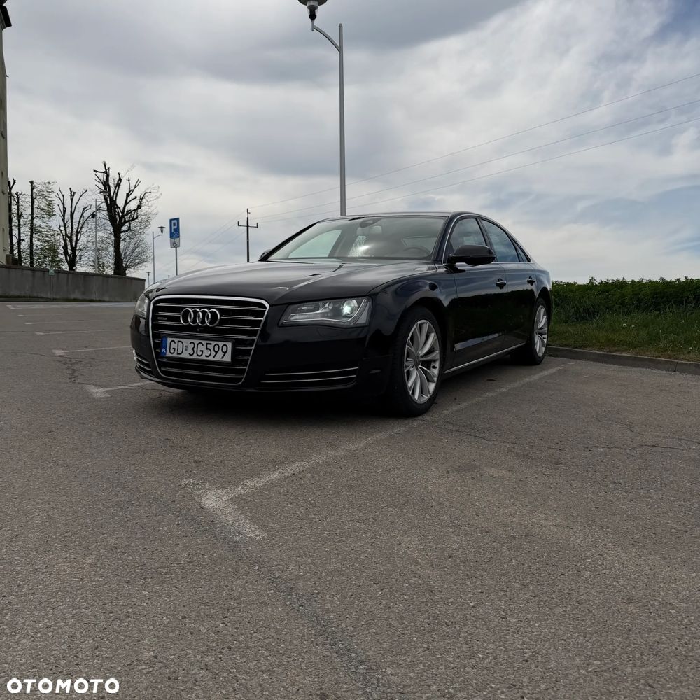 Audi A8 - 4