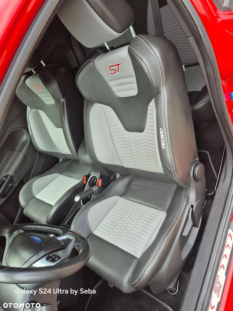 Ford Fiesta 1.6 EcoBoost mit Leder-Sport-Paket ST - 10