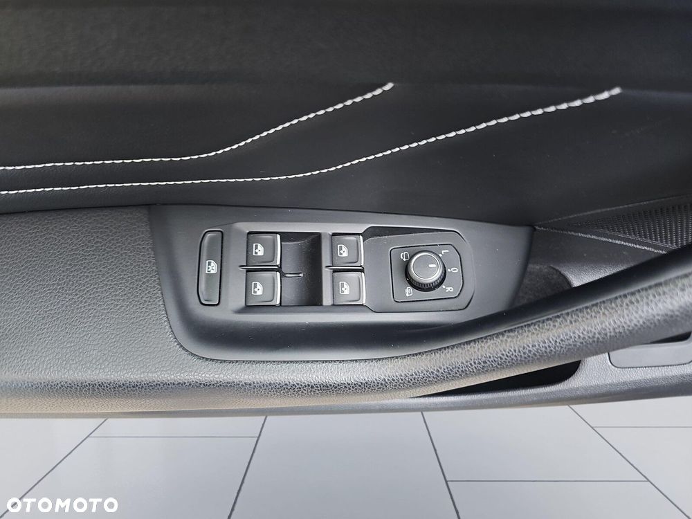 Volkswagen Arteon 2.0 TSI Elegance DSG - 19