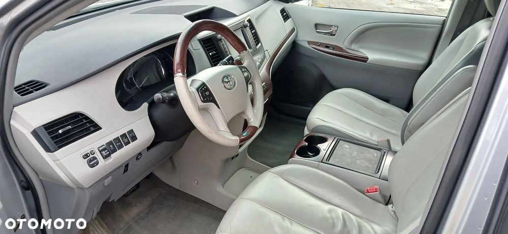 Toyota Sienna 3.5 V6 Limited AWD - 2