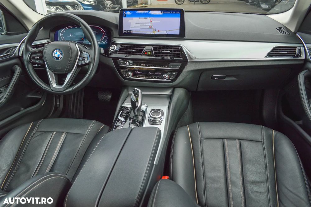 BMW Seria 5 520e Aut. Luxury Line - 27