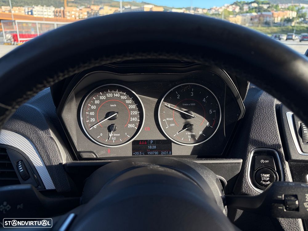 BMW 116 d Pack M Auto - 11