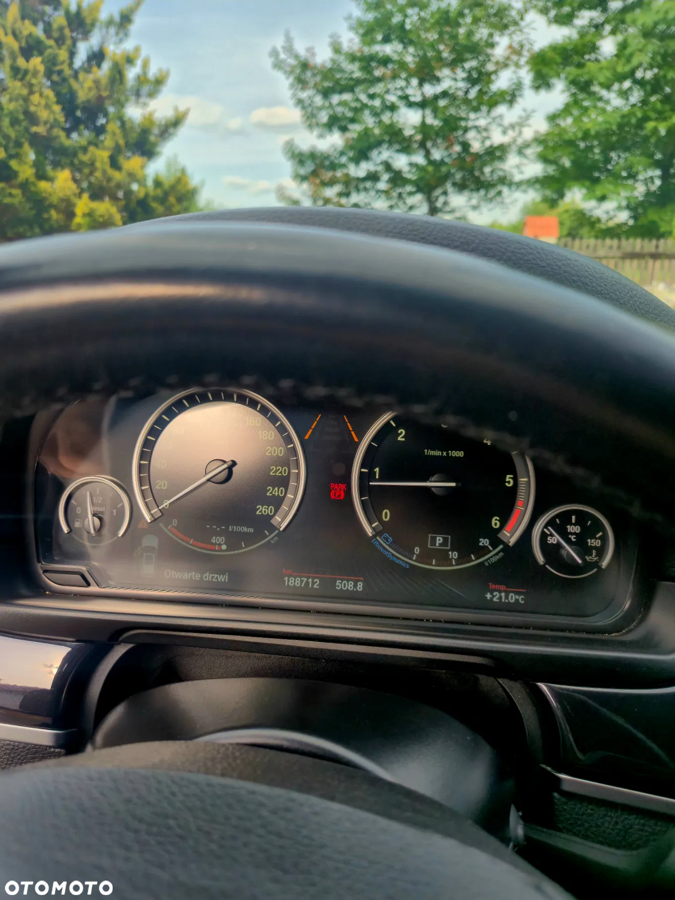 BMW Seria 5 520d xDrive - 29