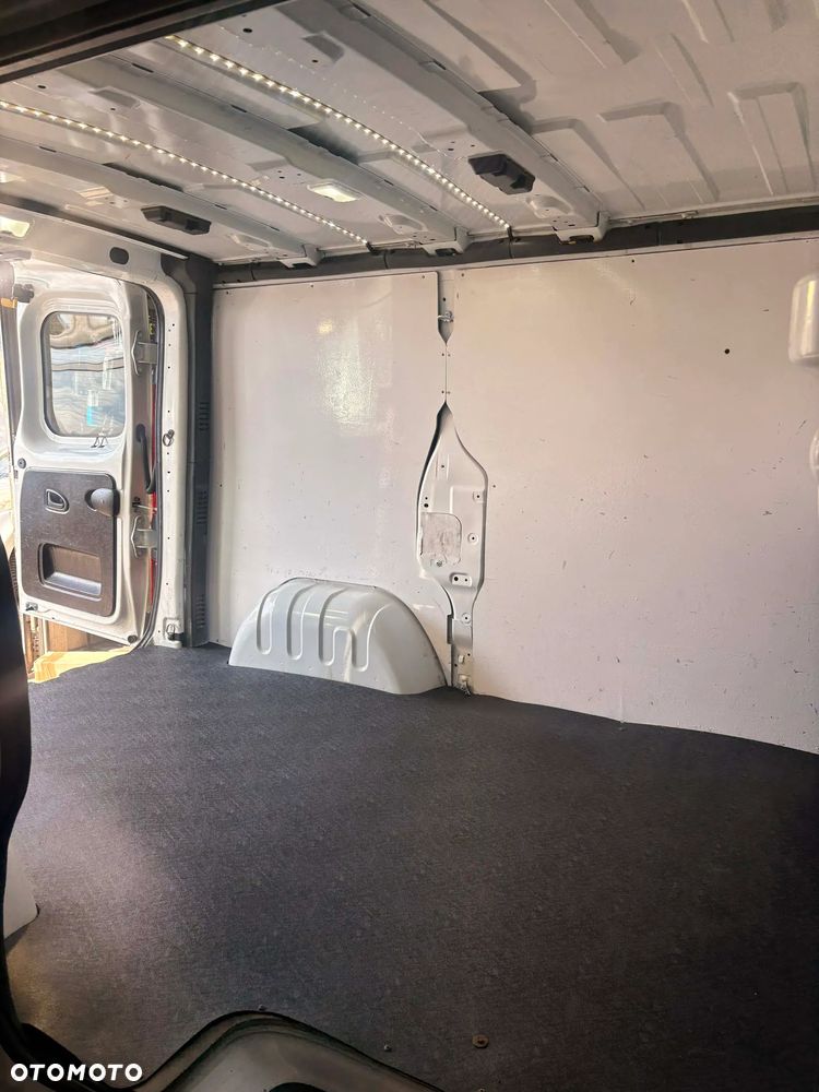 Renault Trafic - 39