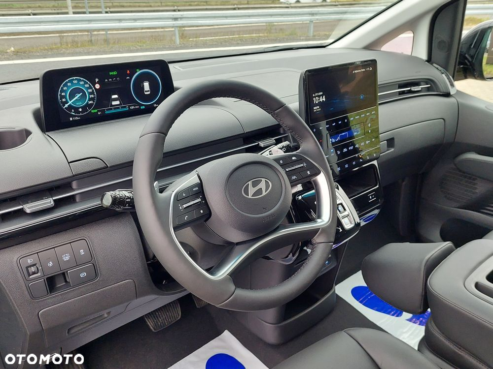 Hyundai Staria 1.6 T-GDI HEV Smart VIP - 11