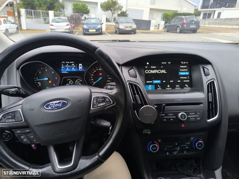 Ford Focus - 19