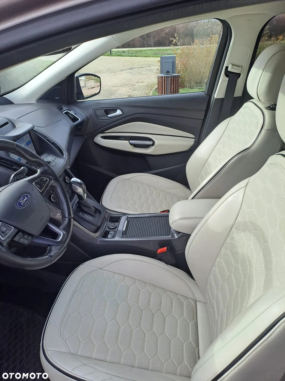 Ford Kuga Vignale 2.0 TDCi AWD - 8