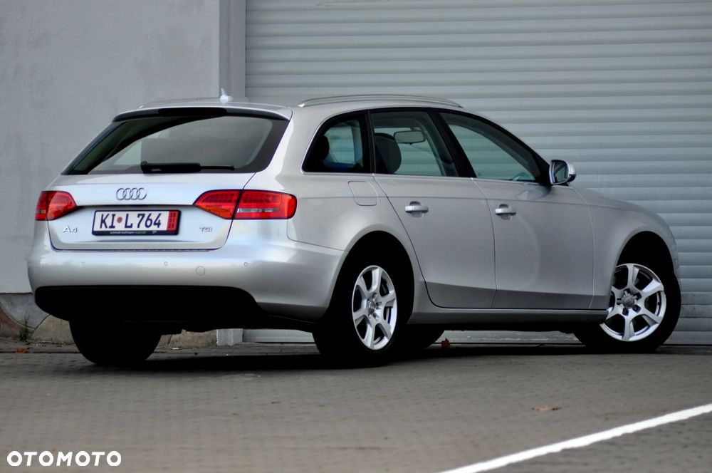 Audi A4 Avant - 4