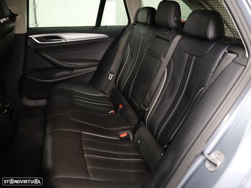 BMW 530 e Line Luxury - 7