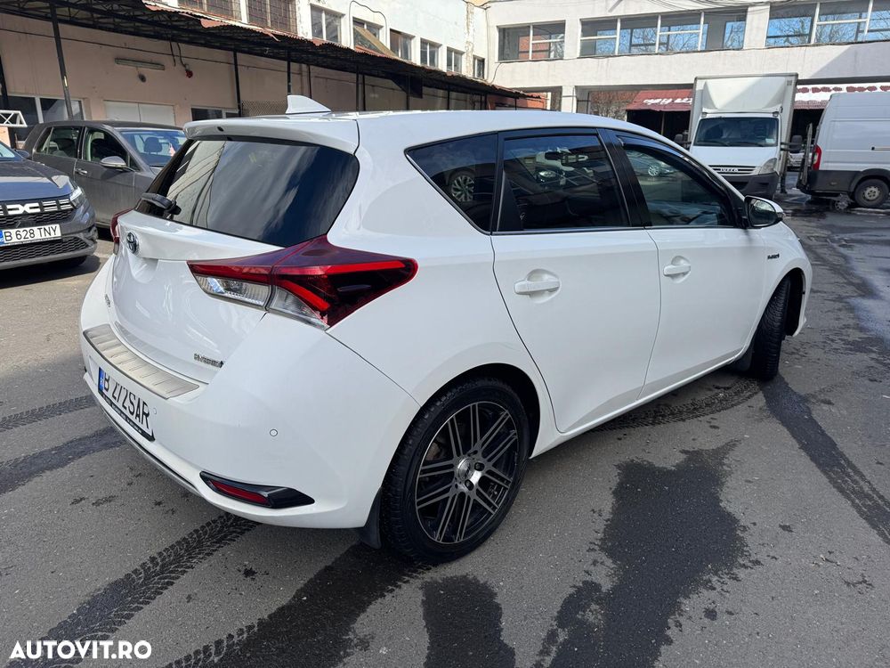 Toyota Auris - 4