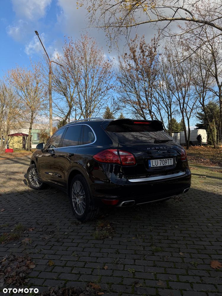 Porsche Cayenne - 6