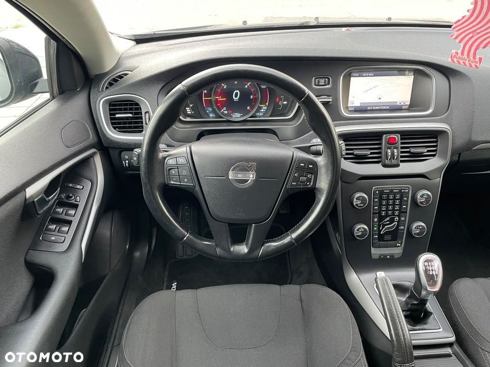 Volvo V40 D2 Summum - 25