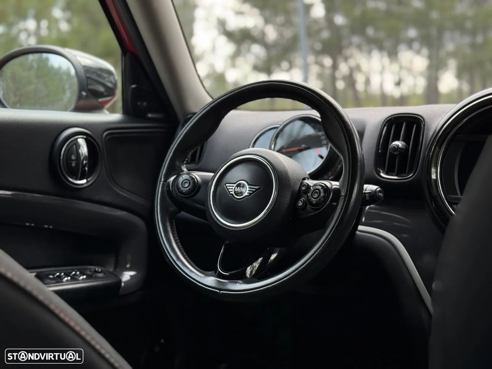 MINI Countryman Cooper SE ALL4 Auto - 31