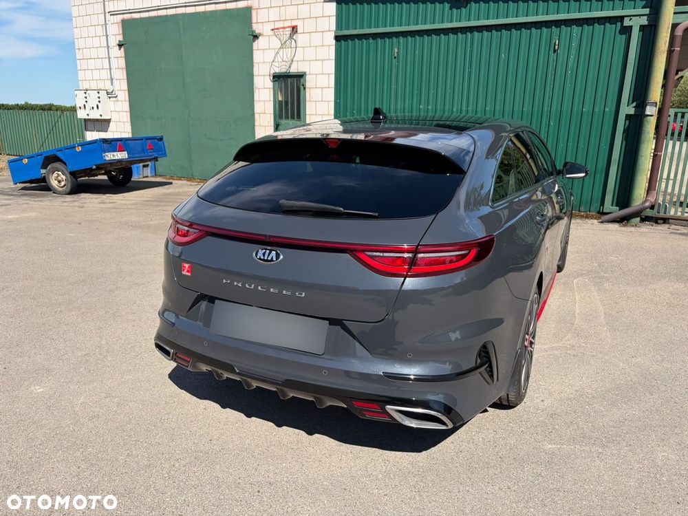 Kia ProCeed 1.6 T-GDI GT DCT - 3