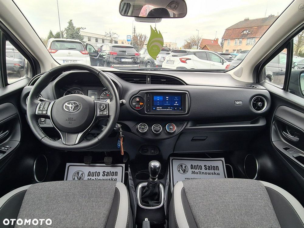 Toyota Yaris - 12