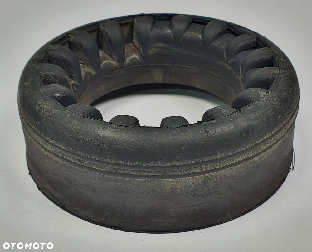 GUMA PODKŁADKA SPRĘŻYNY TYŁ TYLNA FORD FOCUS MK2 KOMBI 8M51-5599-BA - 2