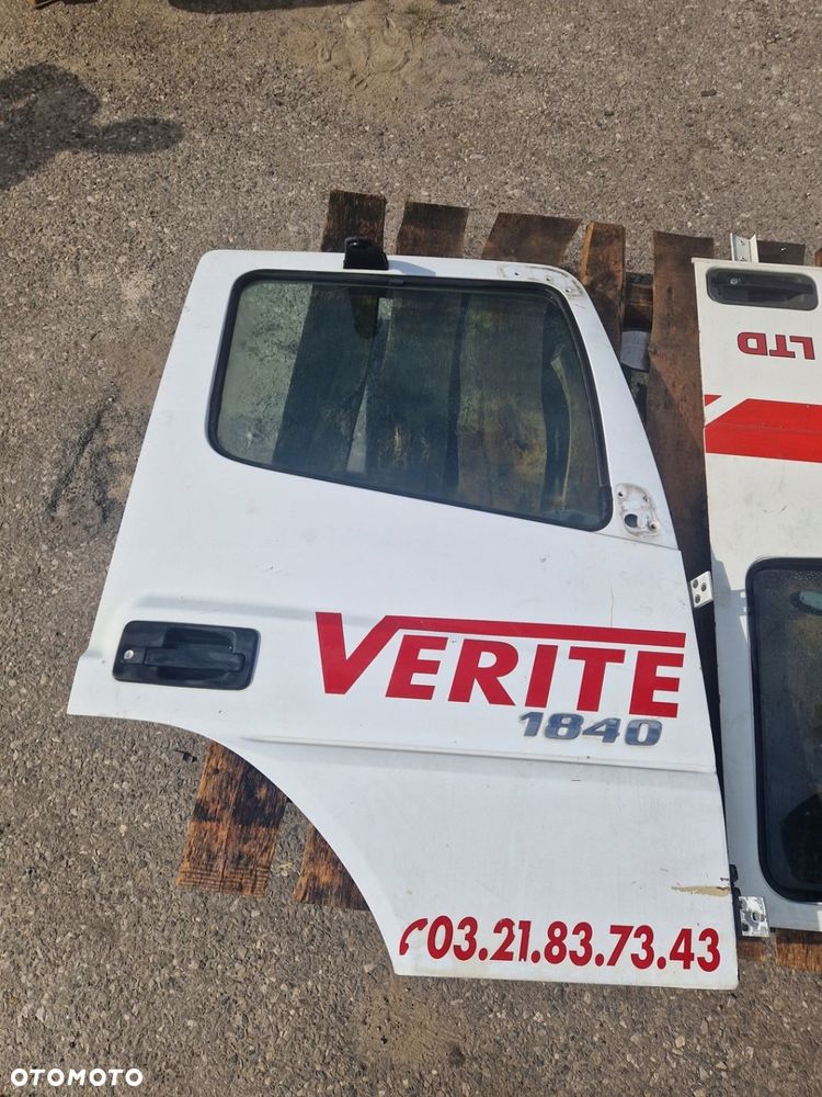 Drzwi Prawe Mercedes Axor 1840 1836 1843 Euro 4 / 5 Right Door Kompletne