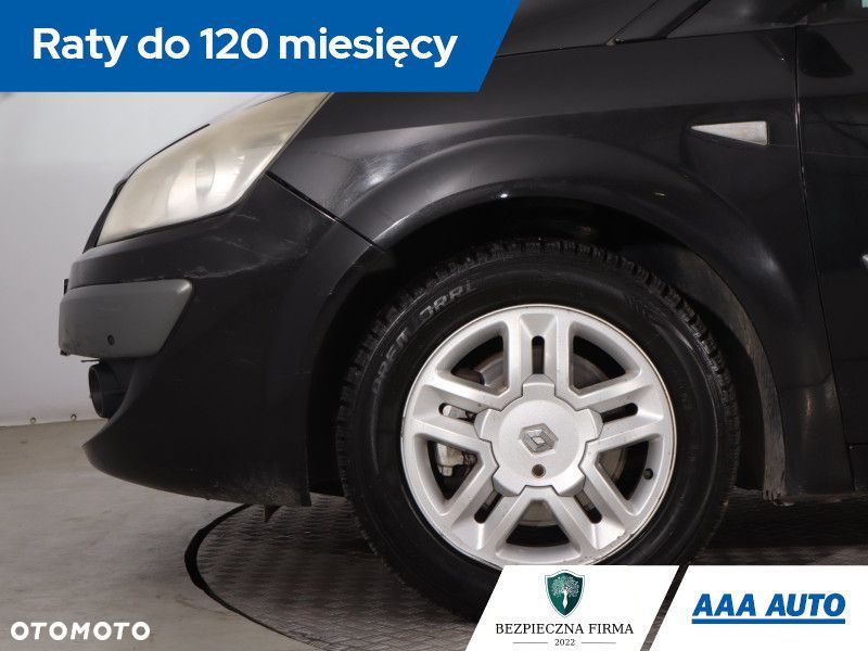Renault Grand Scenic - 16
