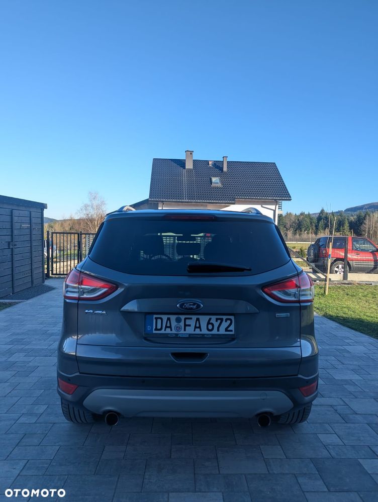 Ford Kuga 1.6 EcoBoost 2x4 Titanium - 5