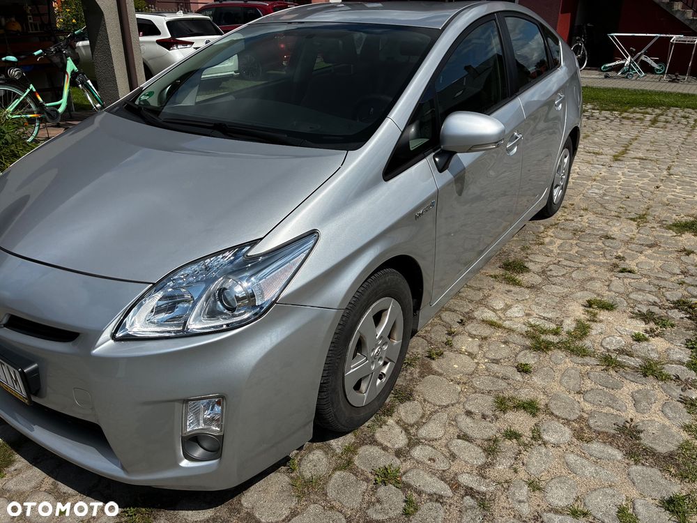 Toyota Prius - 3