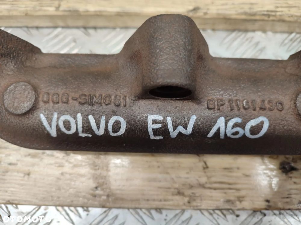 Kolektor wydechowy 04282621R VOLVO EW 160 - 7