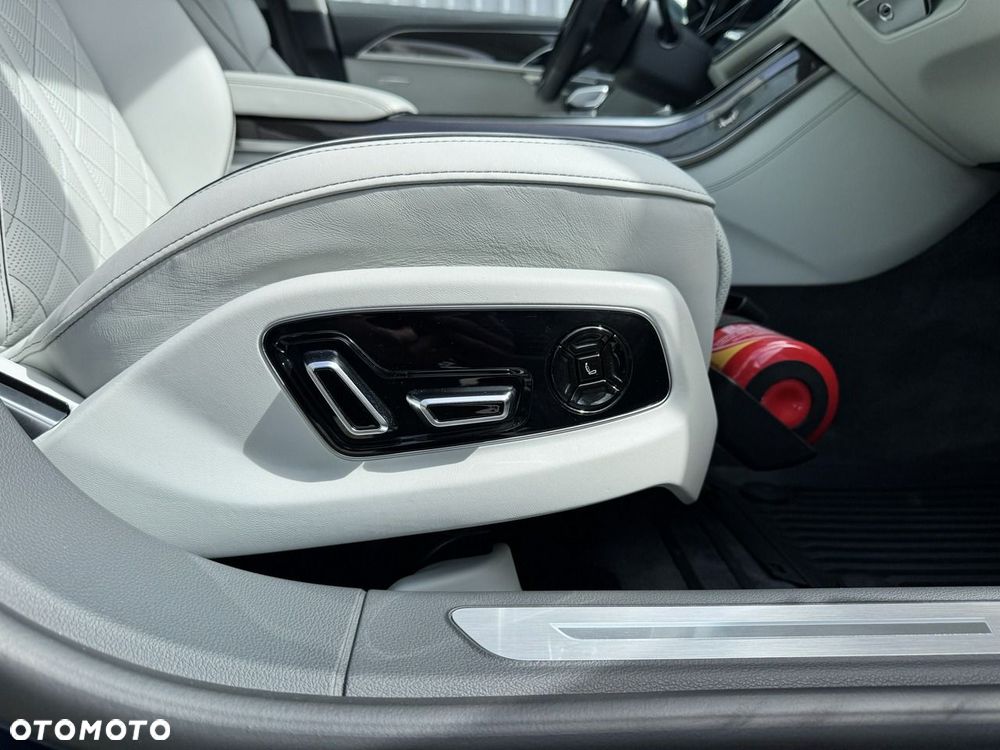 Audi S8 - 38