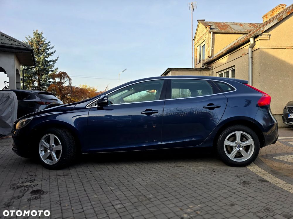 Volvo V40 - 4