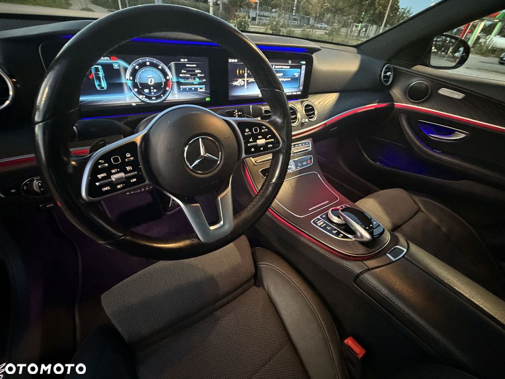 Mercedes-Benz Klasa E 220 d 4-Matic Avantgarde - 13