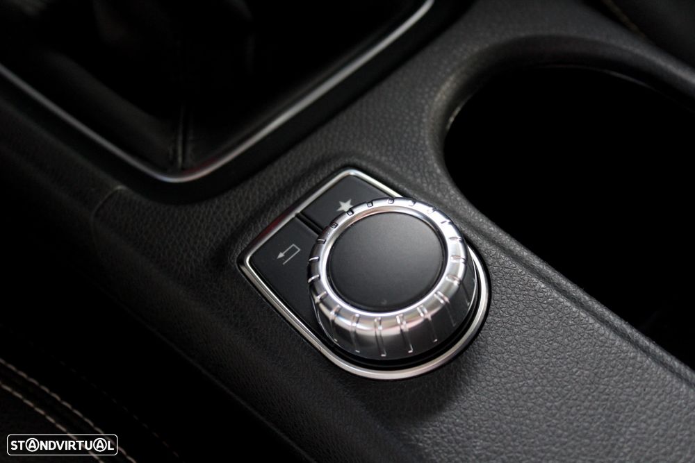 Mercedes-Benz CLA 180 d BlueEFFICIENCY Edition - 23