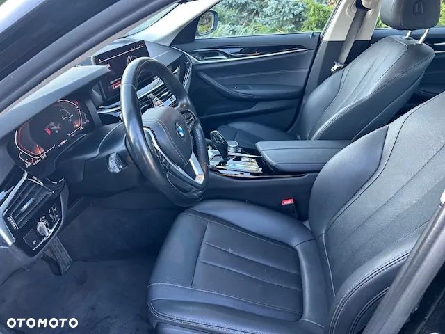 BMW Seria 5 518d - 9