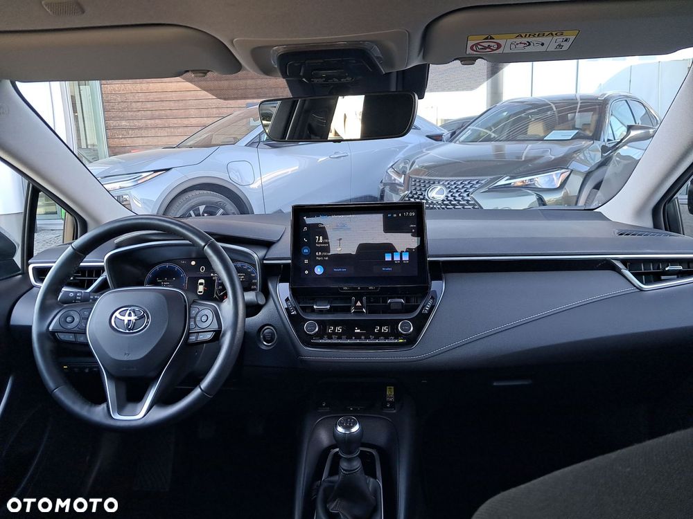Toyota Corolla - 30