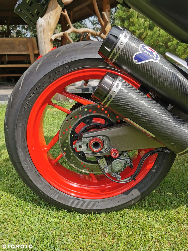 Ducati Monster - 17