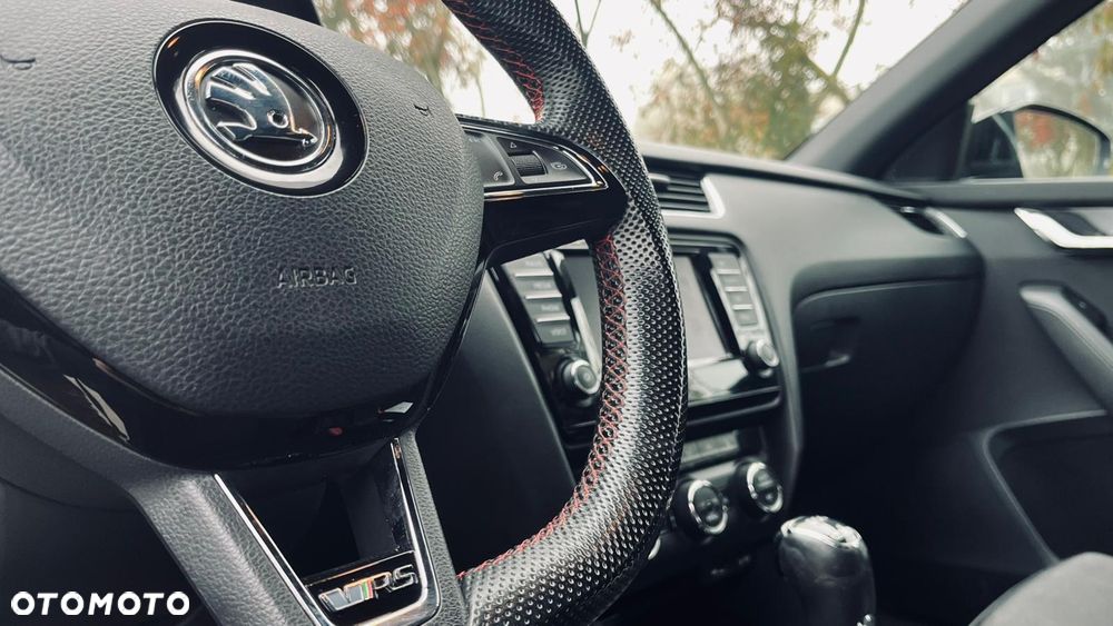 Skoda Octavia 2.0 TDI DSG RS - 17