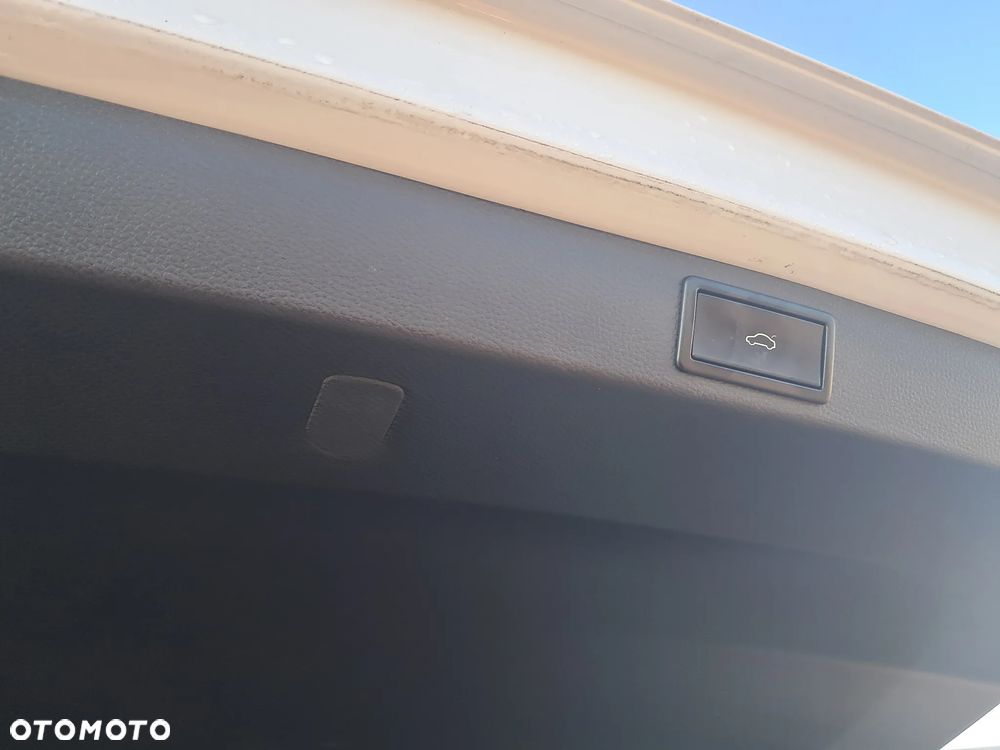 Skoda Karoq 1.5 TSI ACT 4x2 Style DSG - 32