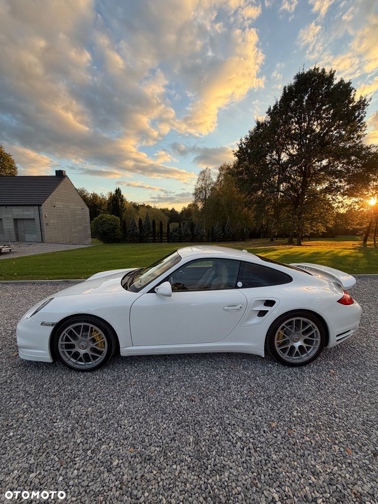 Porsche 911 Turbo S - 26