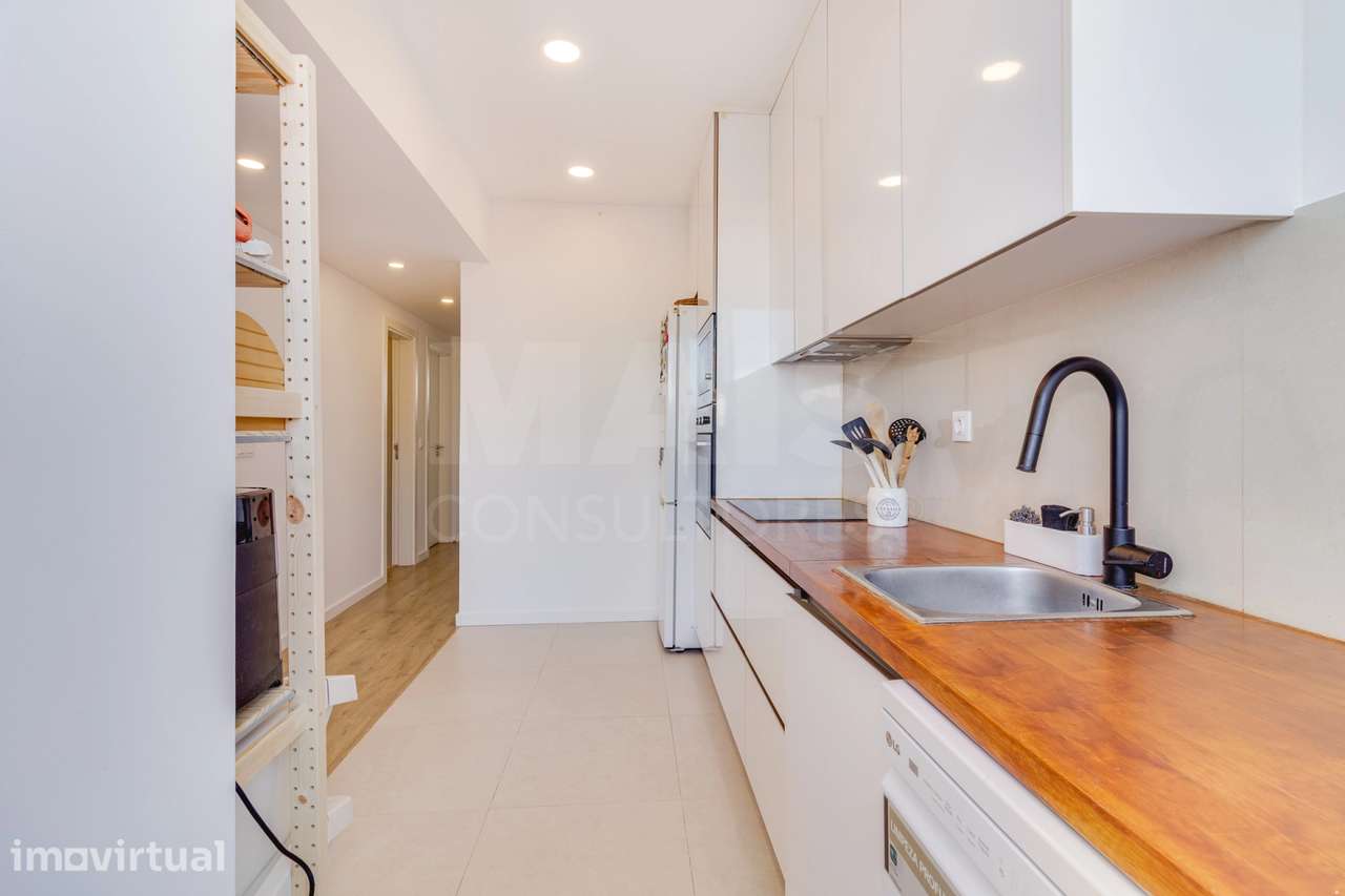 Apartamento T2 no Centro Histórico de Almada, junto à Casa da Cerca - Grande imagem: 5/18