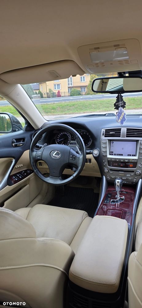 Lexus IS 250 Luxury Line - 11