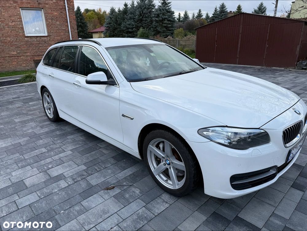 BMW Seria 5 525d xDrive Touring Luxury Line - 1