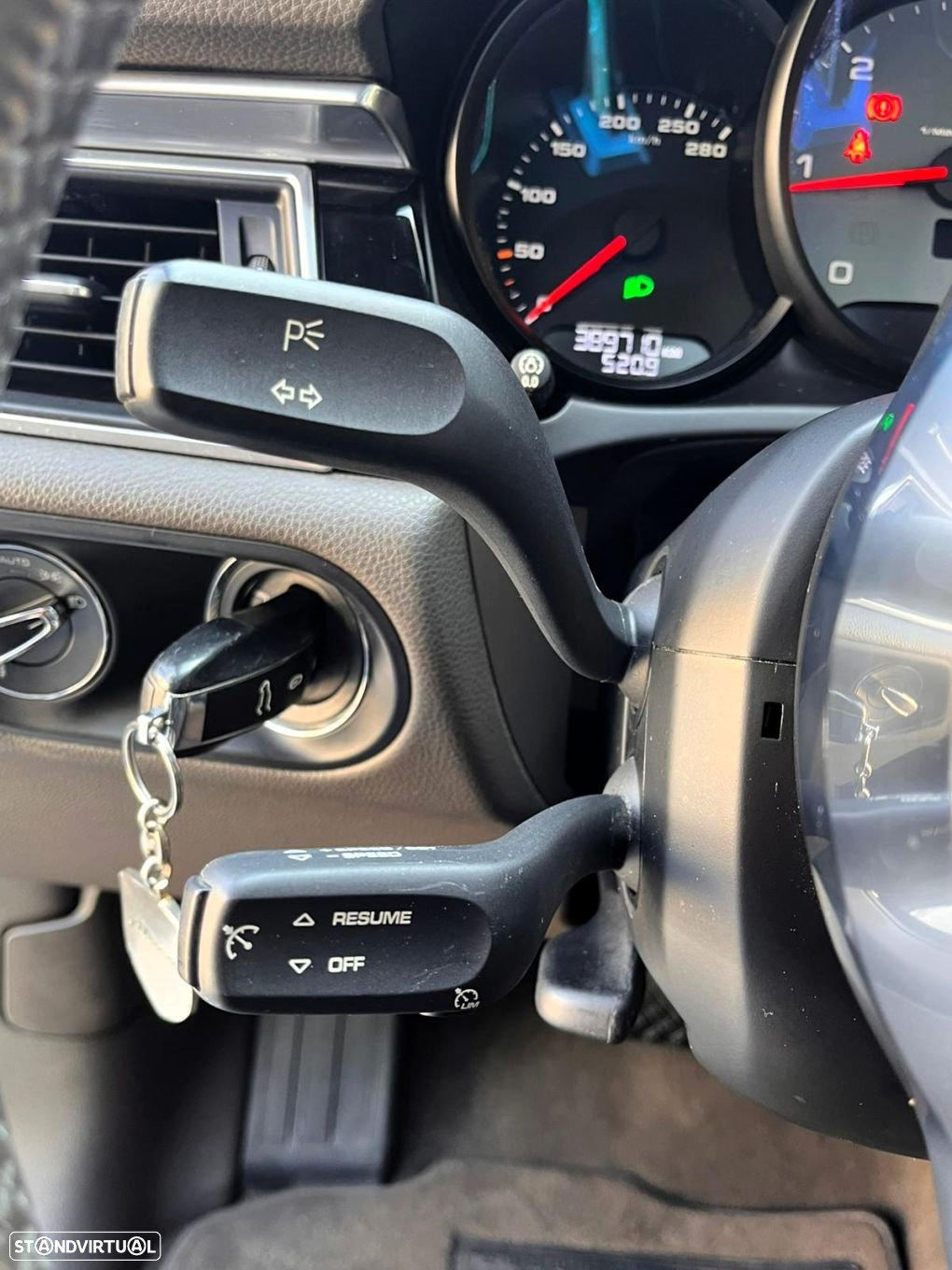 Porsche Macan S - 38